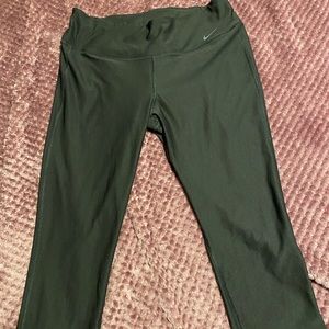 Nike cropped tights